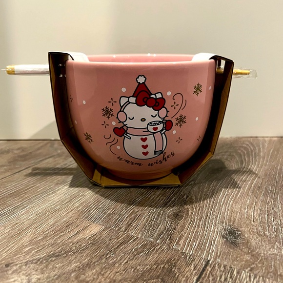 Hello Kitty Warm Wishes Christmas Pink Ramen Noodle Bowl With Chopsticks- NWT - Picture 1 of 3